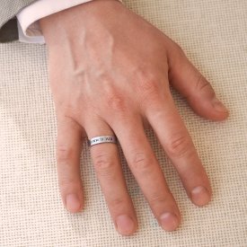 Кольцо со значимой датой. Ширина кольца 5 мм.